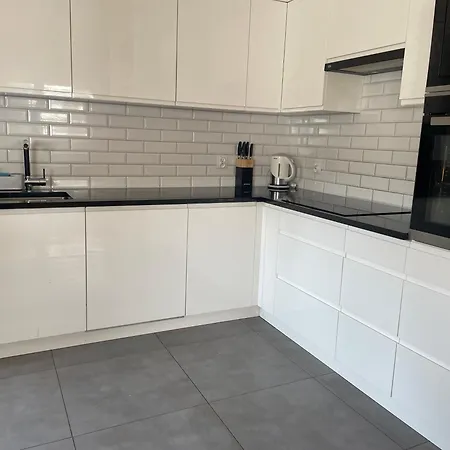 Apartment Mieszkanie 3-pokojowe *